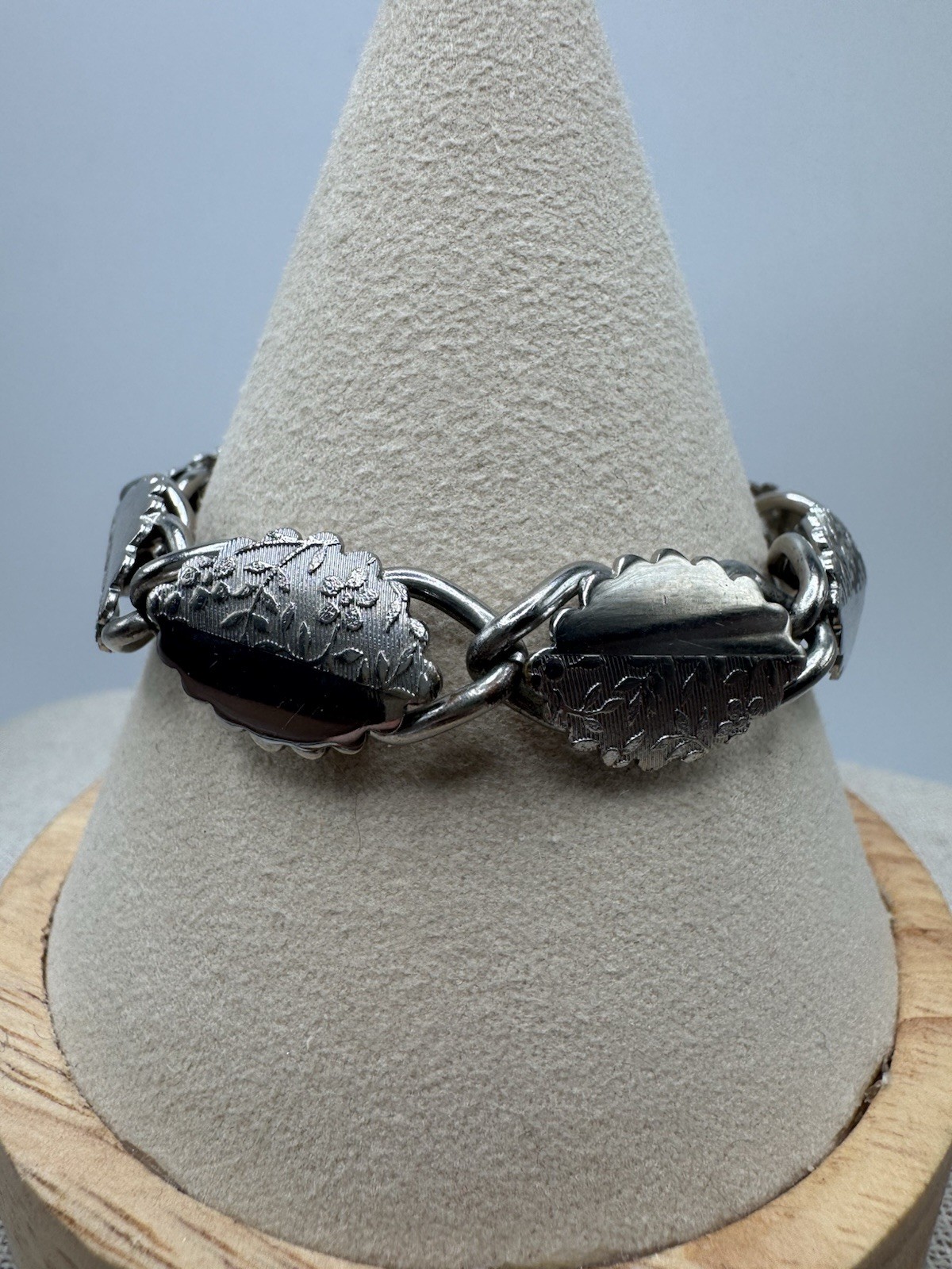 Vintage Silver Tone Necklace & Bracelet Set