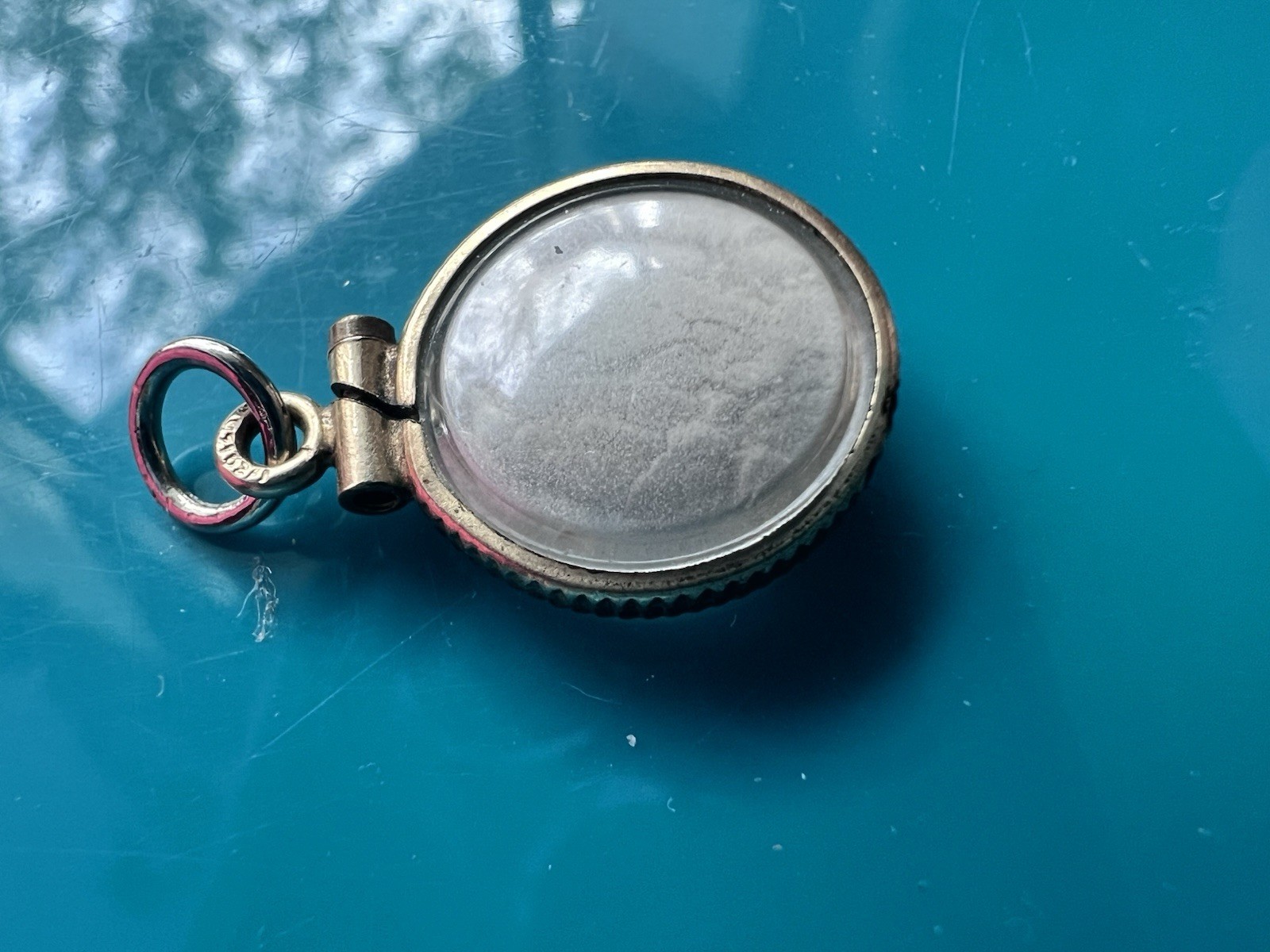 Vintage 1/20 14kt Gold Filled Shaker Locket Charm Pendant Filled With Unknown C9