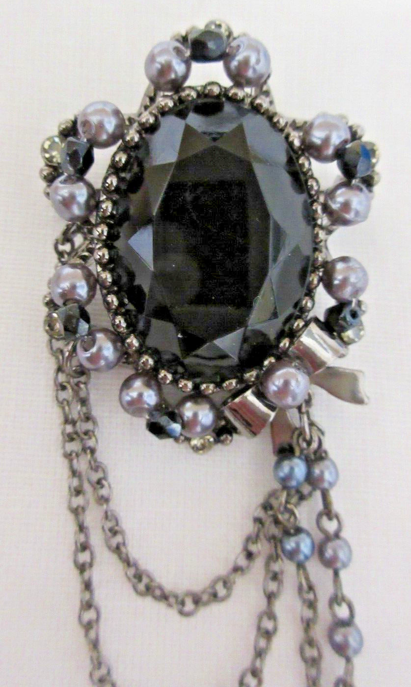 Vintage Dark Metal Black Faceted Glass, Grey Faux Pearl & Rhinestone Brooch