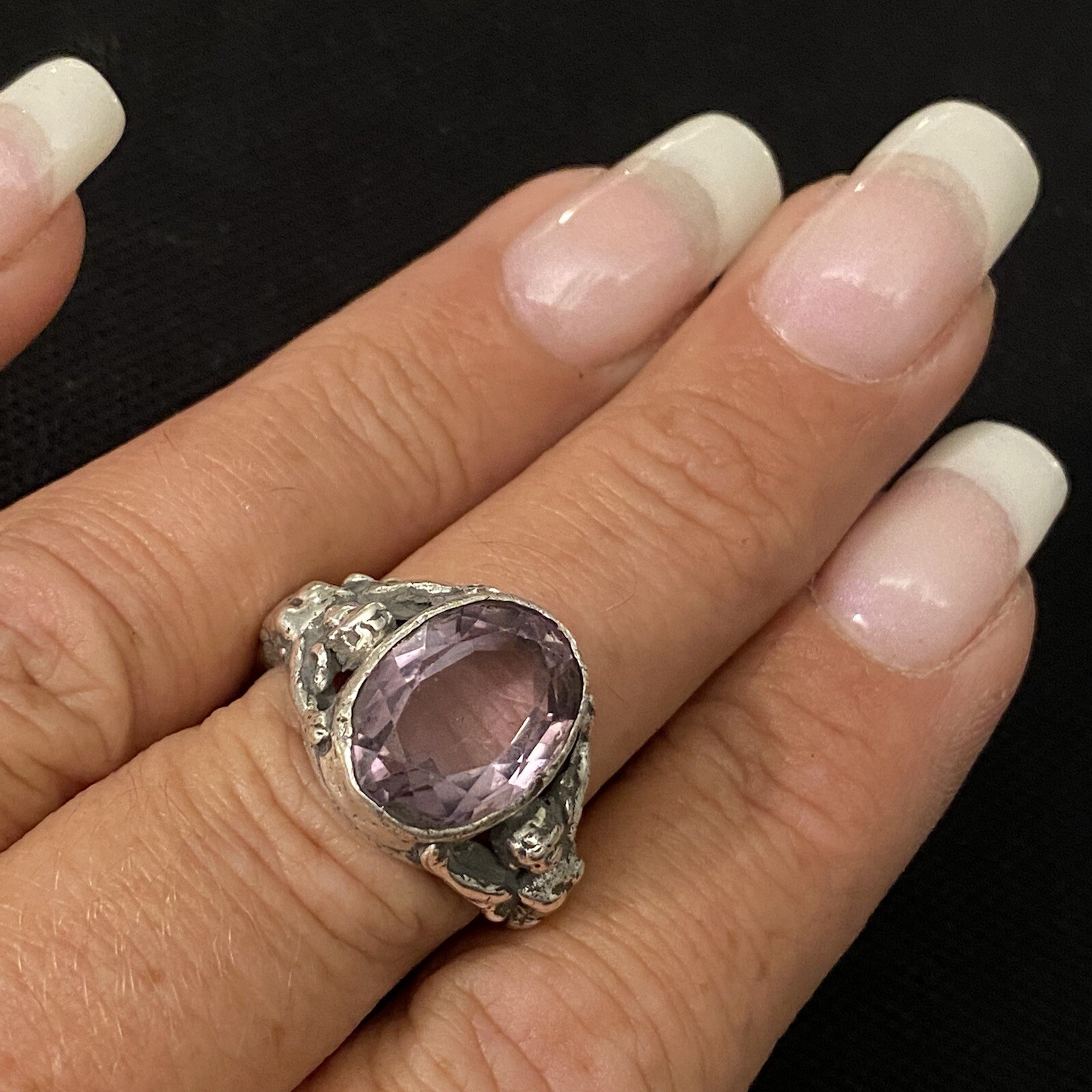 ARTISAN MADE ESTATE STERLING SILVER AMETHYST GODDESS DESIGN RING SZ 8 ADJUSTABLE