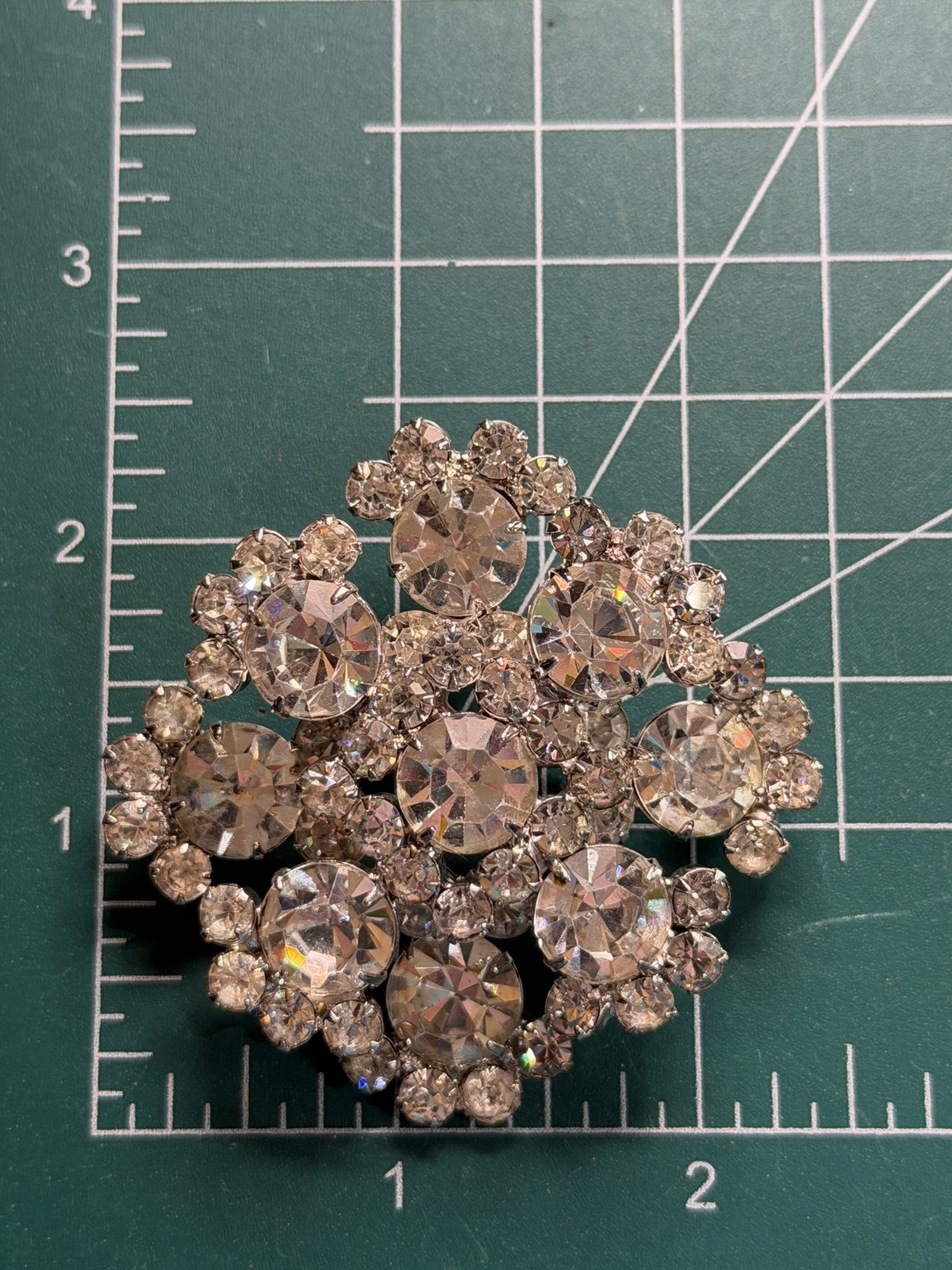 Vtg JULIANA Clear Crystal Glass Rhinestones Snowflake Sparkle Brooch Pin READ