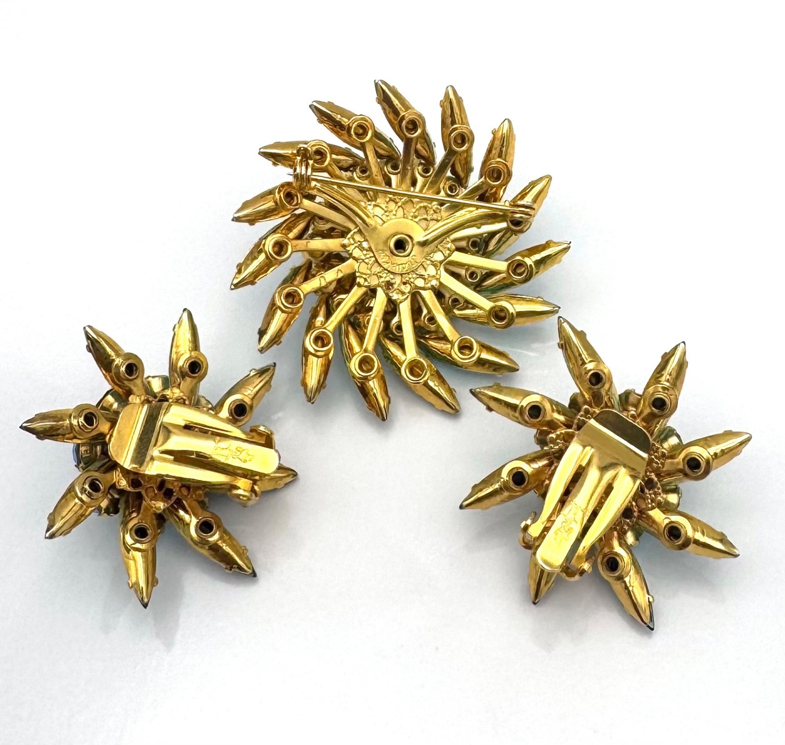 Vintage Set Judy Lee Pinwheel Style Brooch And Earrings light Blue And AB