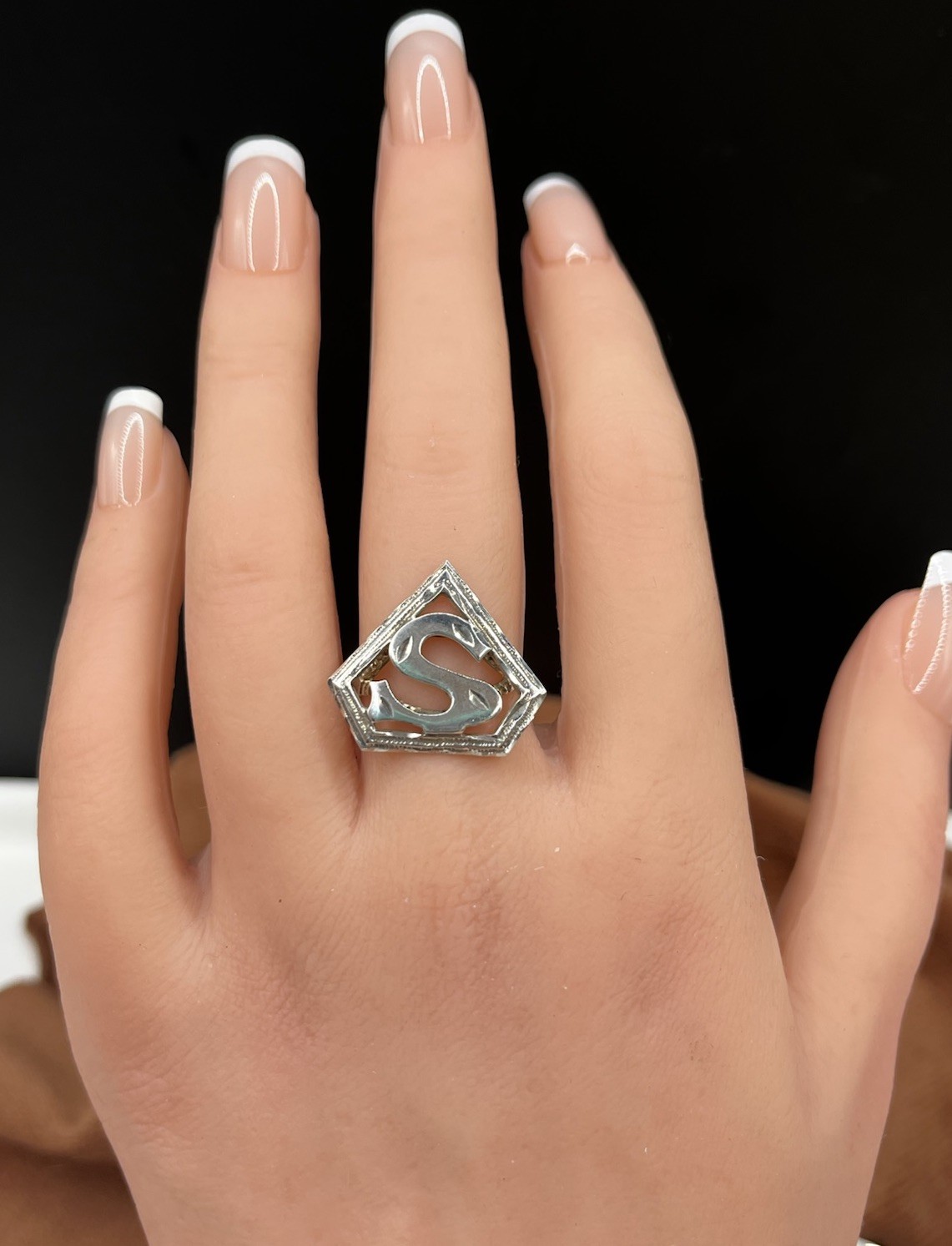 Comics Superman Symbol Open Work VTG. SIGNET Sterling Silver Ring SZ 6.5 Unisex
