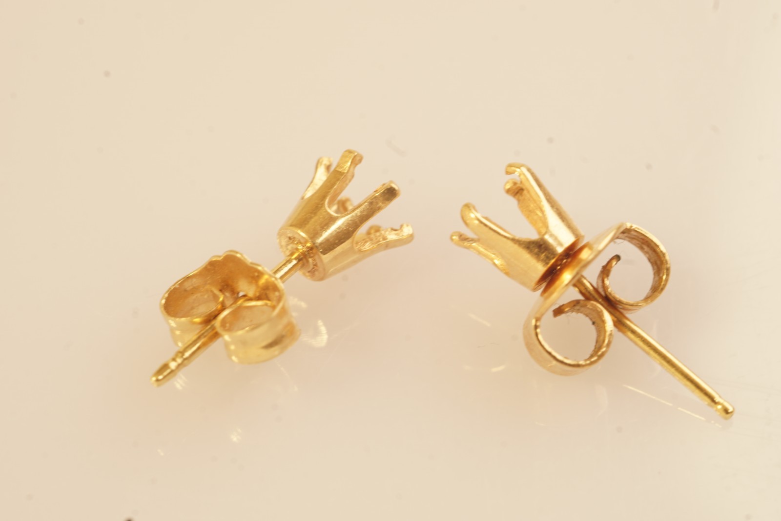 Vintage 14k Yellow Gold 3.4mm Round Stud Earring Mounting Settings