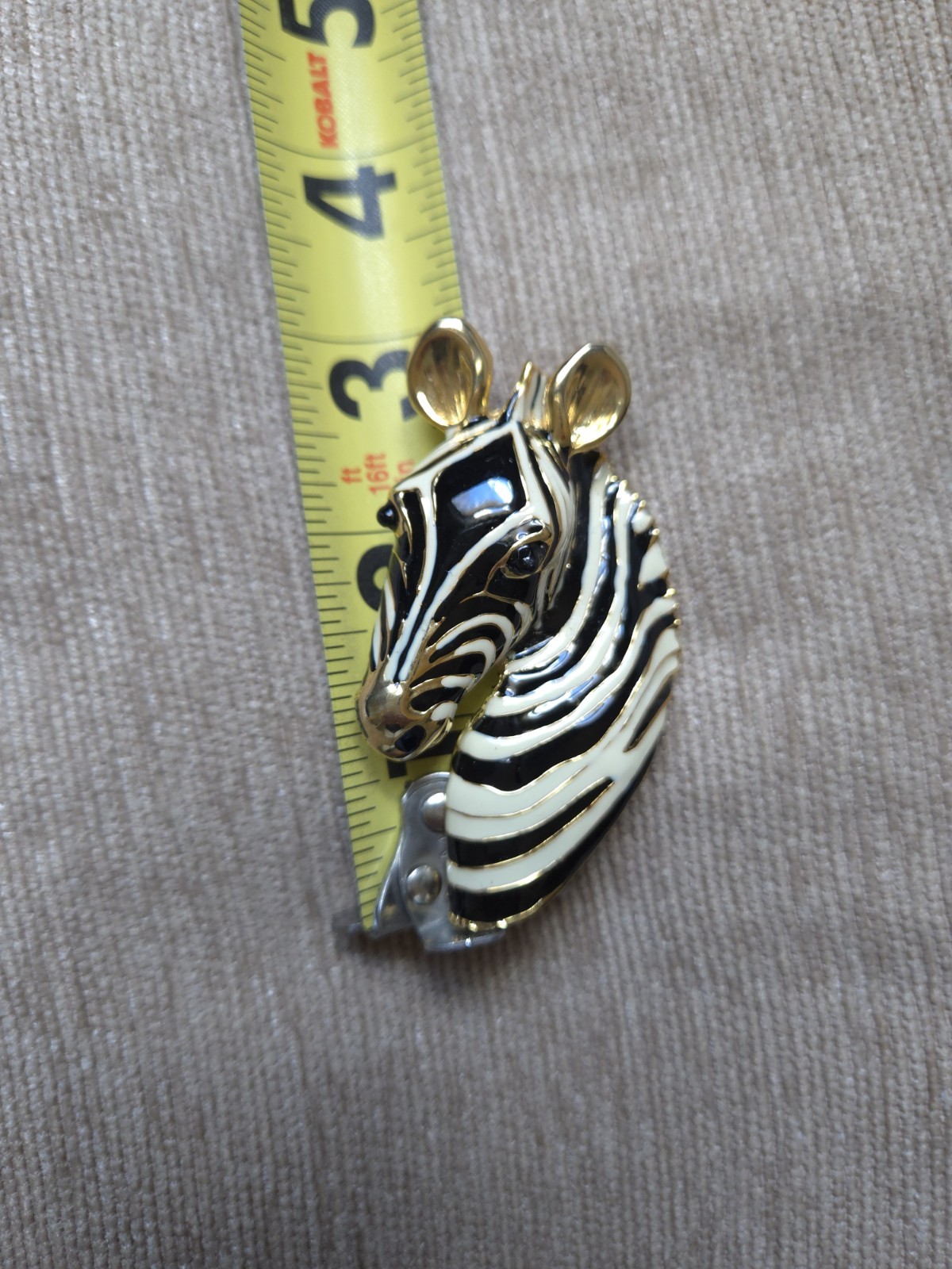 Vtg Zebra Head Brooch/Pendant Gold Tone w/ Black Enameled Stripes