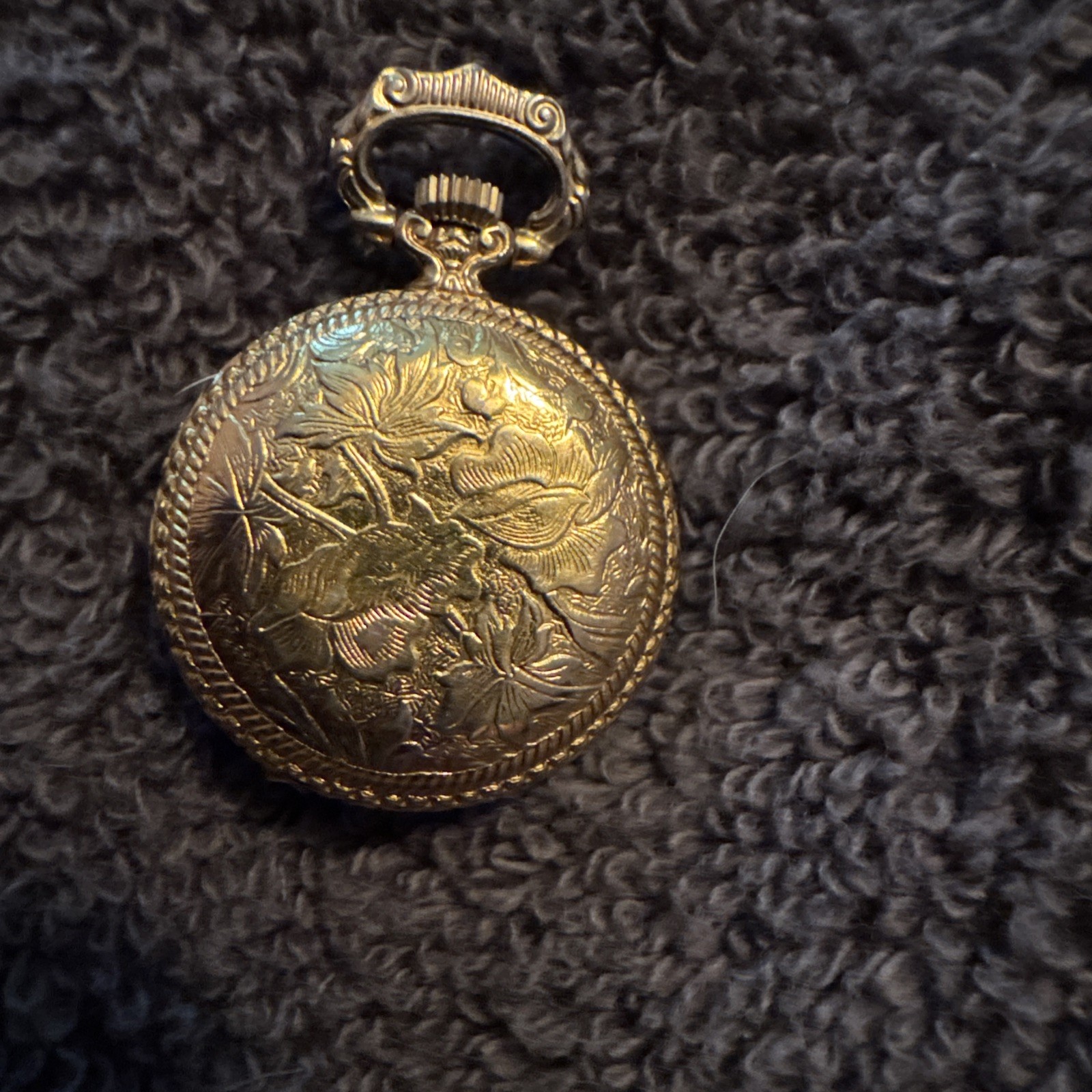 Vintage Pocket Watch Gold Tone Yes It Works.