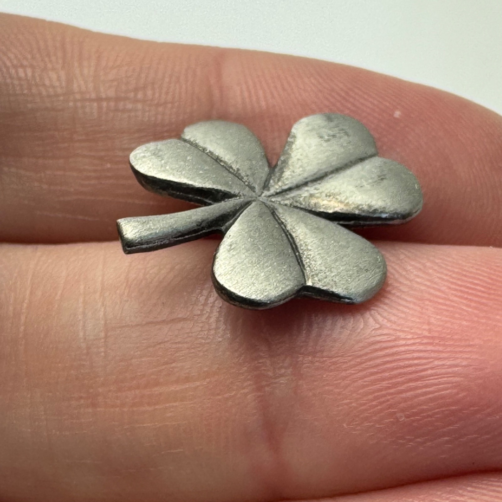 Four Leaf Clover Lapel Pin Silver Tone Pewter Lucky Charm Vintage