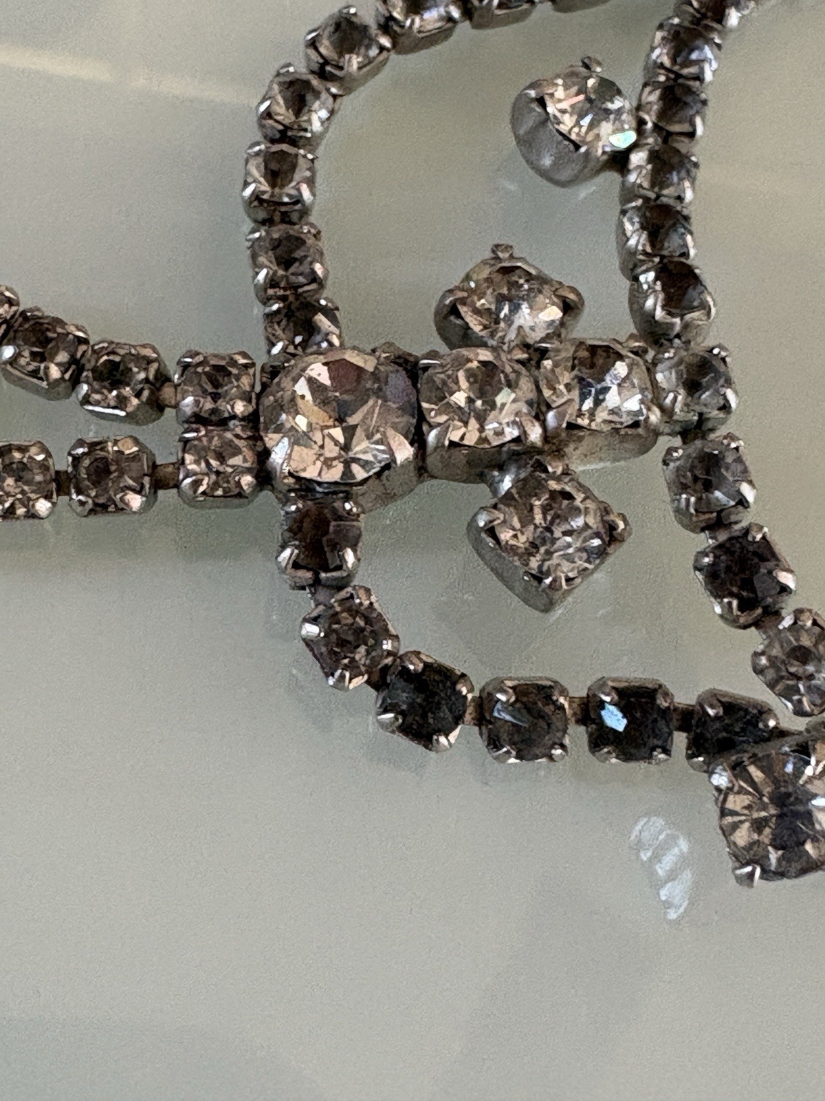 Vintage ArtDeco Necklace Clear / Gray Rhinestone Rhodium Plate Prong Princess