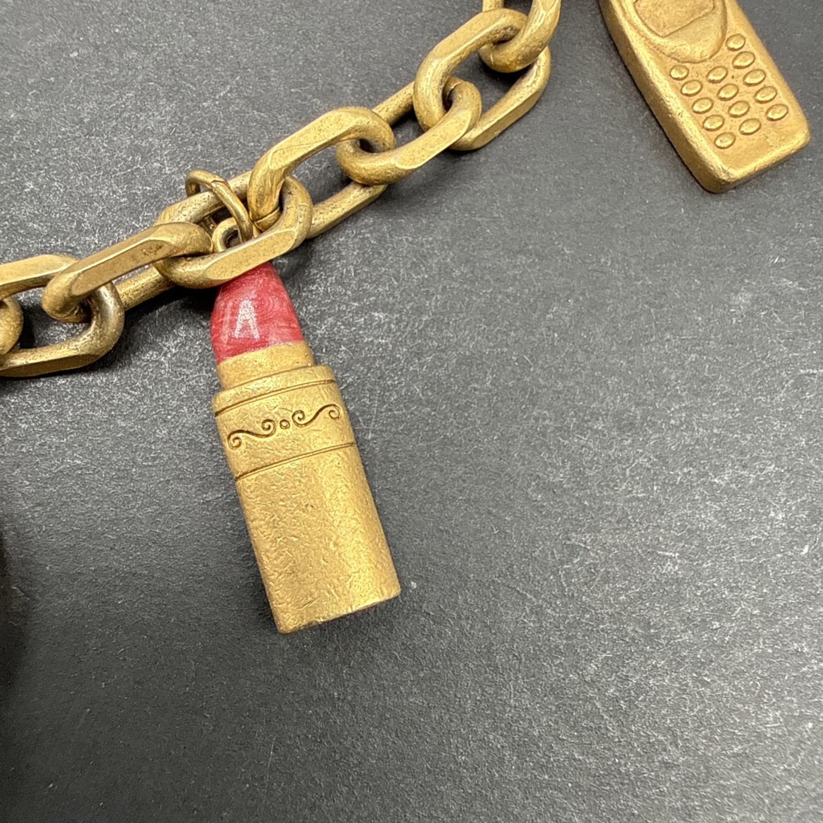 Avon Signed Vintage Charm Bracelet Gold Tone 6.5” C31