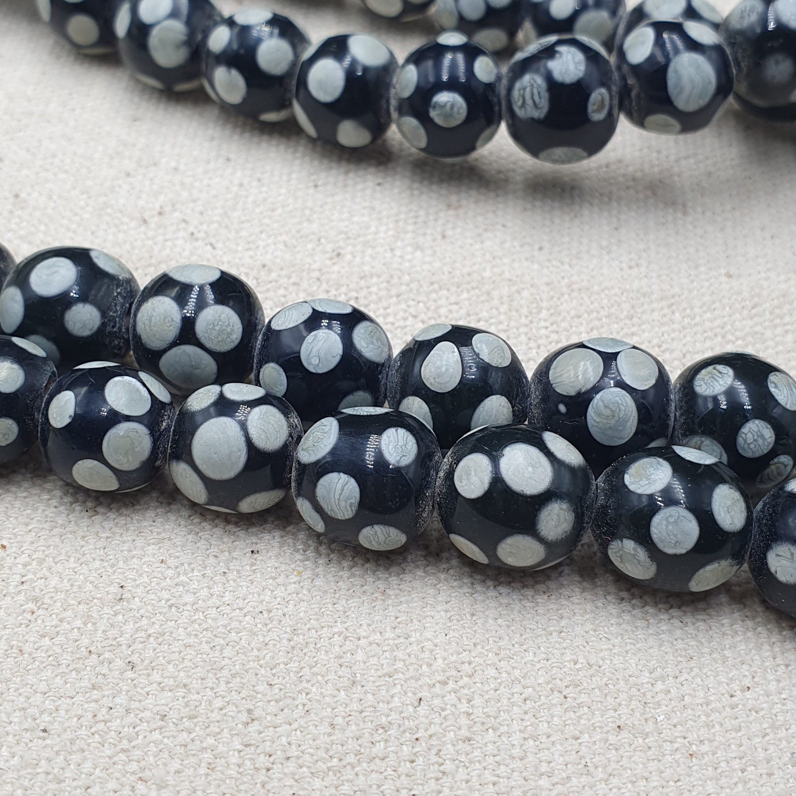 Authentic Vintage African Glass Beads Necklace Skunk Bead Design