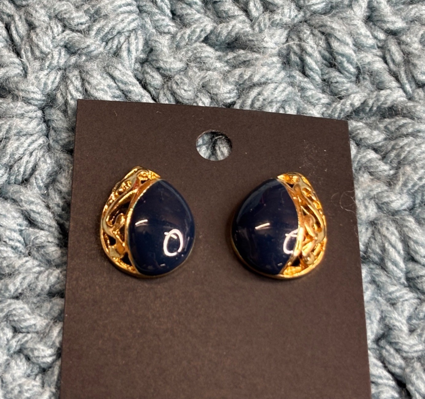 Teardrop Stud Earrings Navy Blue Goldtone Vintage Made in USA 0.75 inch
