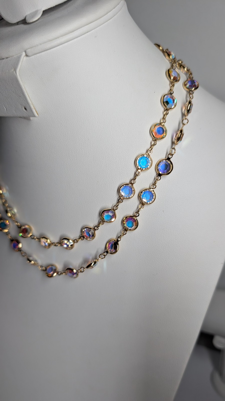 Vintage SWAROVSKI aurora borealis crystal open back bezel set necklace 36″