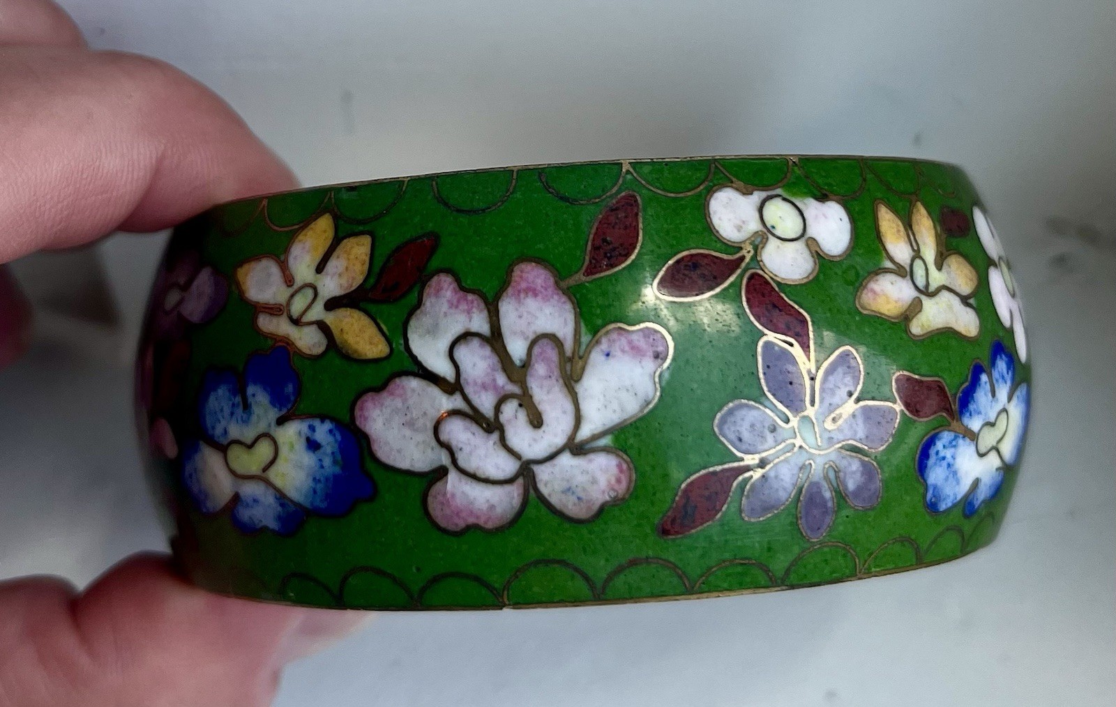 Vintage Cloisonne Bangle Bracelet Green Enamel Brass Gold Floral Water Lillies