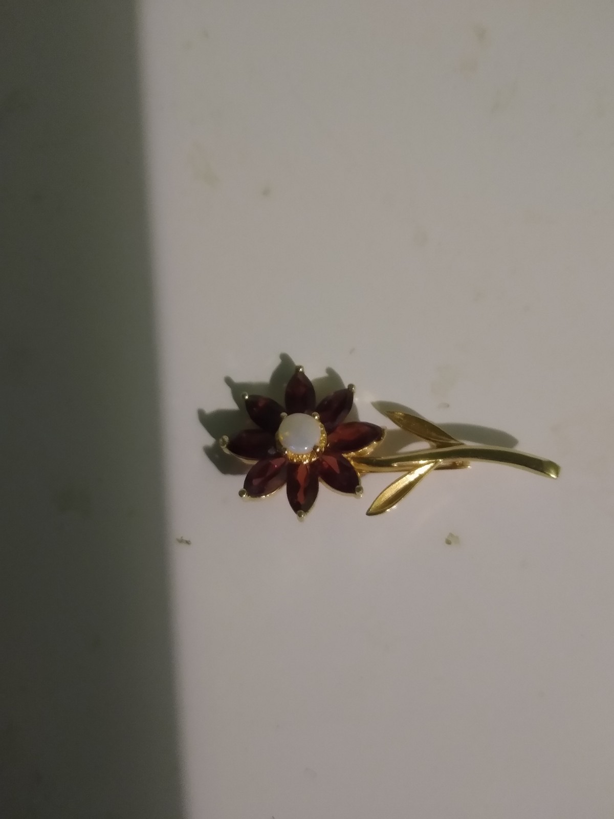 OPAL AND GARNET 14K YELLOW GOLD FLOWER PIN BROOCH