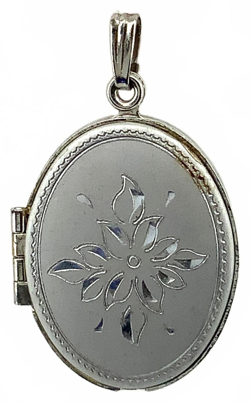 Vintage Silver Tone Etched Floral Oval Locket Pendant Small Boho Classic Charm