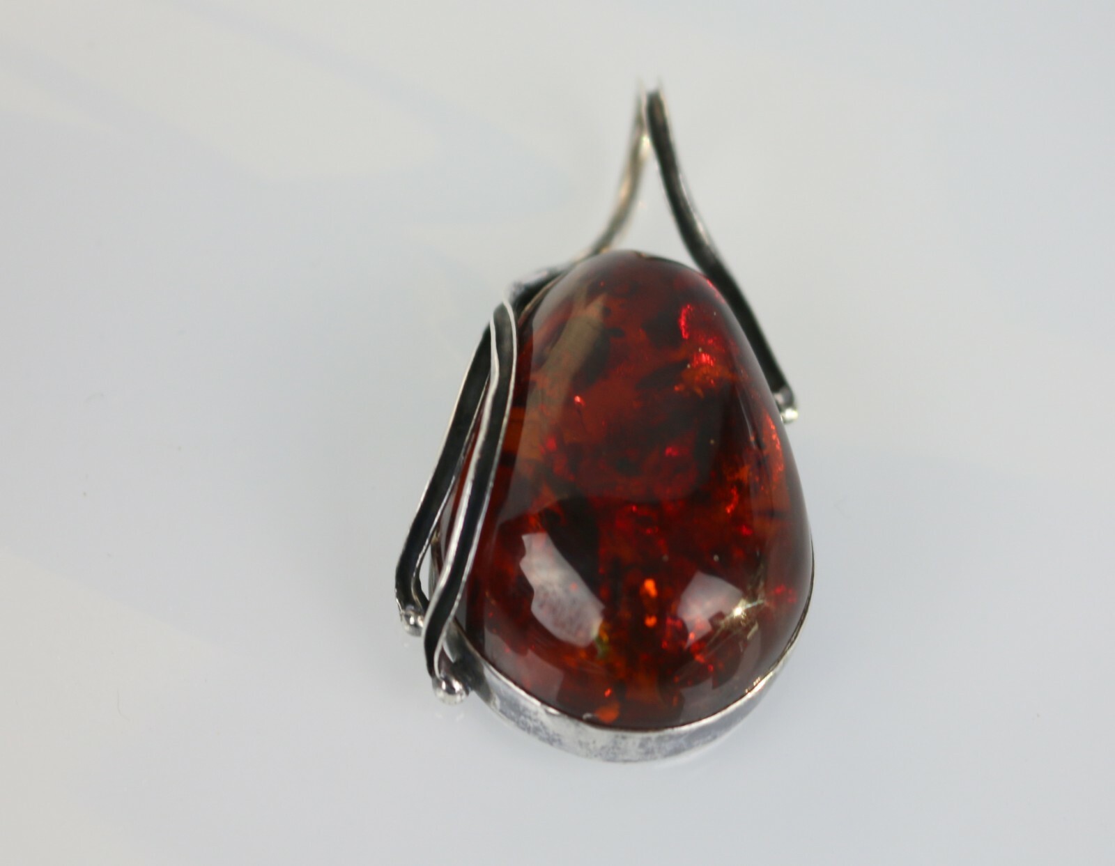 Lovely Vintage Baltic Amber & Sterling Silver 925 Pendant
