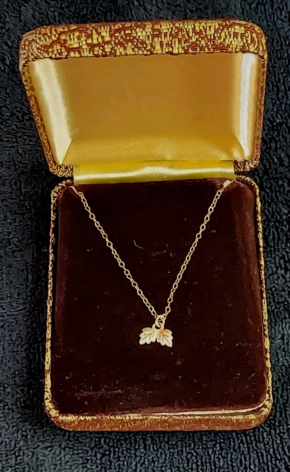 Dainty 12K Yel & Rose Gold Leaves Pendant w 1/20 14K Yel Gold Chain Vtg RGC