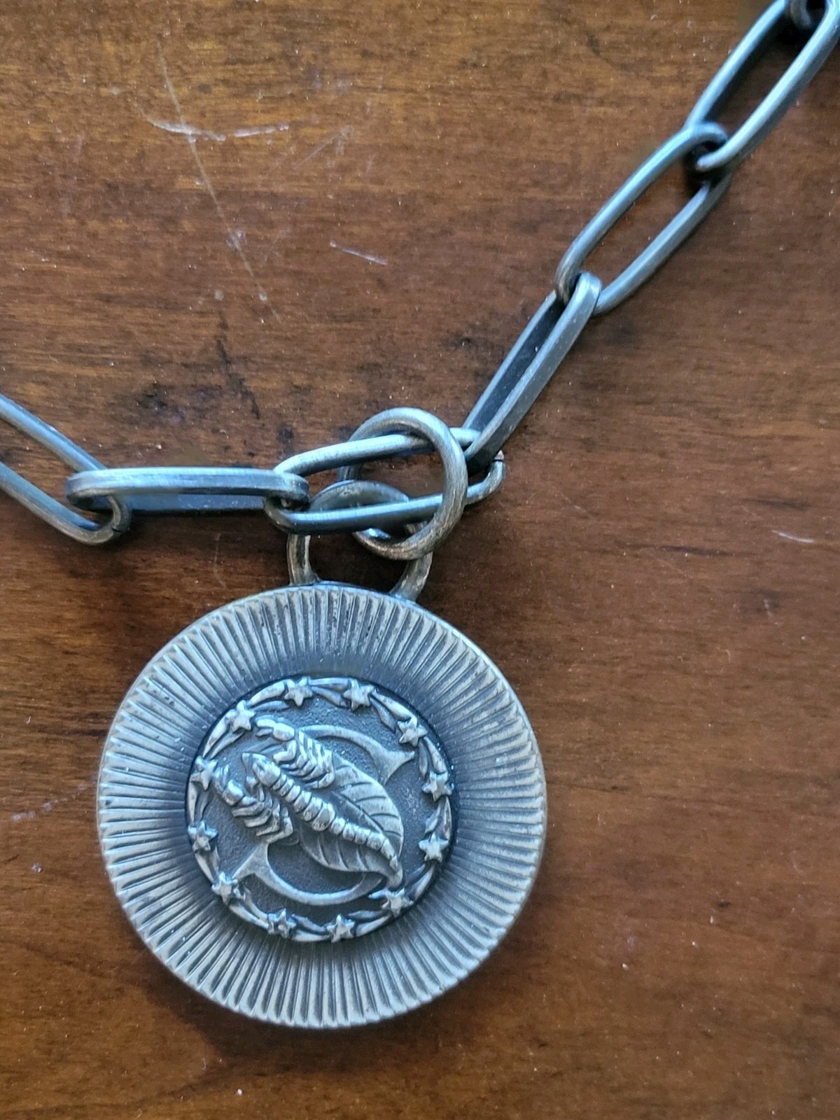 Sarah Coventry Vintage Pewter Scorpio Signs Zodiac 70s Pendant Necklace Scorpion