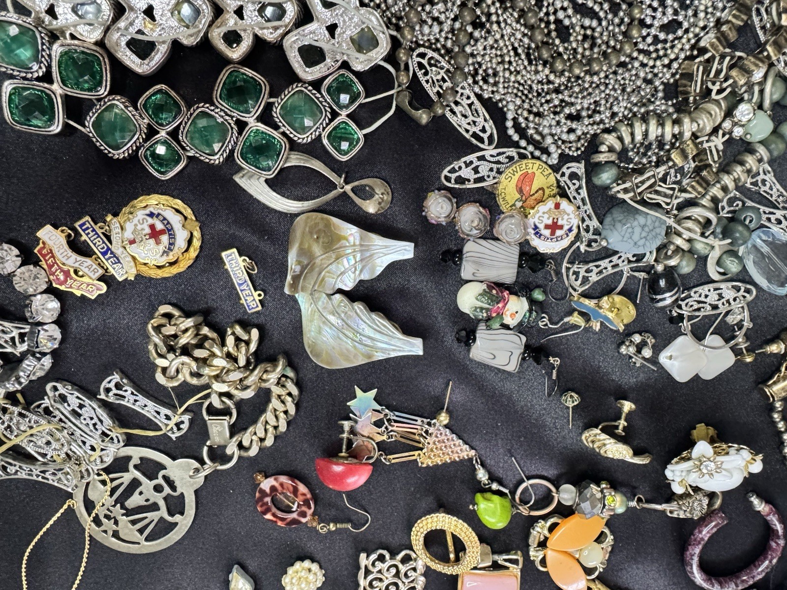 Vintage Broken Jewelry Lot Rhinestone Craft Wear Repair Harvest 1lb 15oz