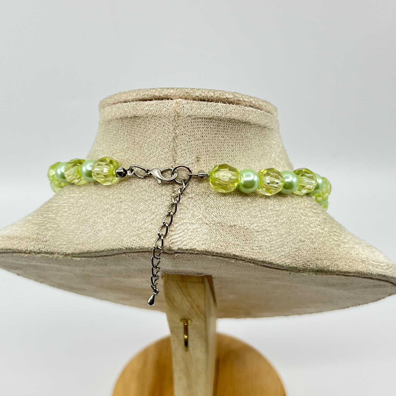 VTG Style Mint Green Faux Pearl & Yellow Faceted Bead Choker Necklace Classic