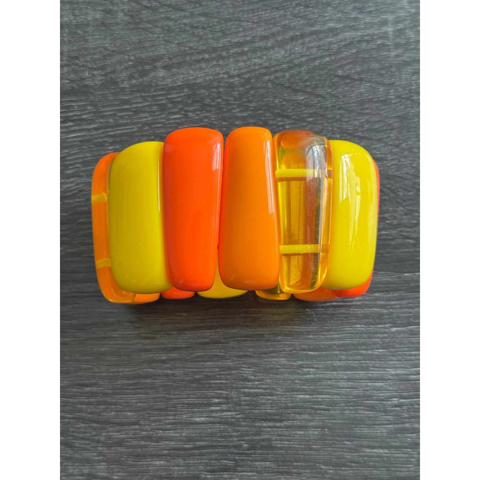 Vintage 1960s Orange Yellow Lucite 2″ Wide Stretchy Bangle Bracelet Retro
