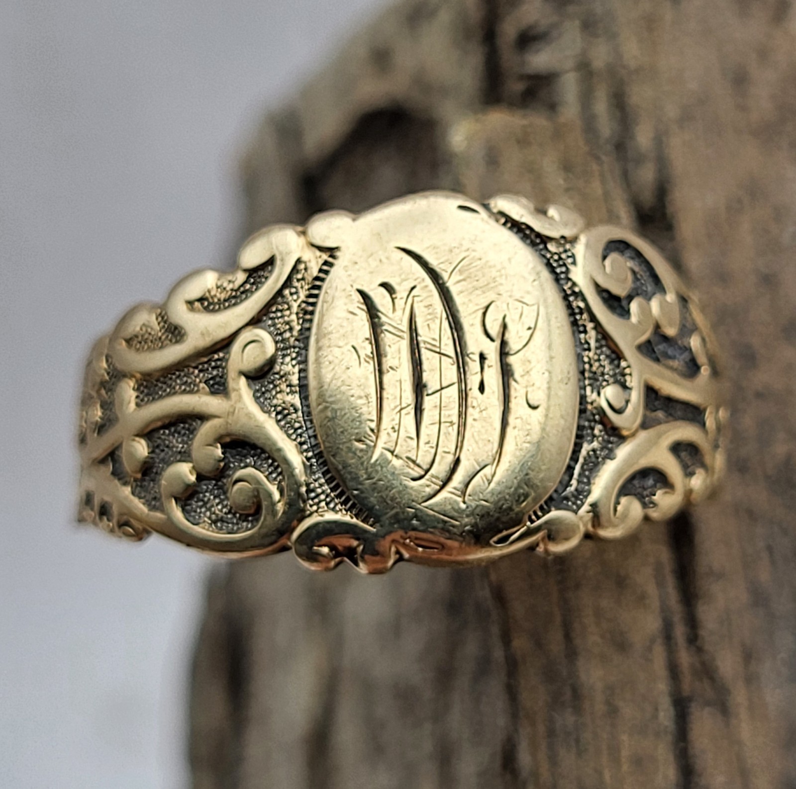 Antique 10K Yellow Gold Ornate Monogrammed Signet Ring Art Nouveau Signed