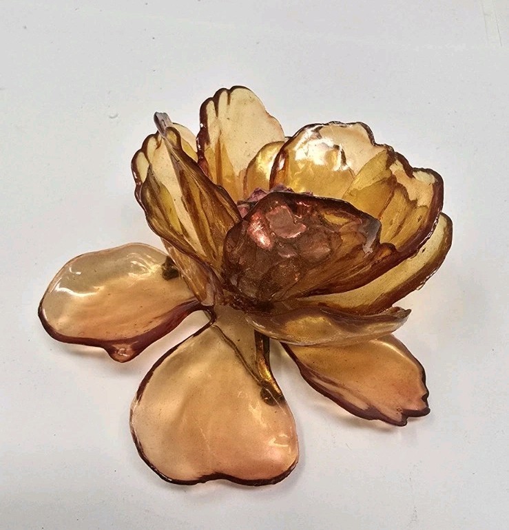 Golden Cellulose Acetate Flower Brooch Pin With Earrings Vintage