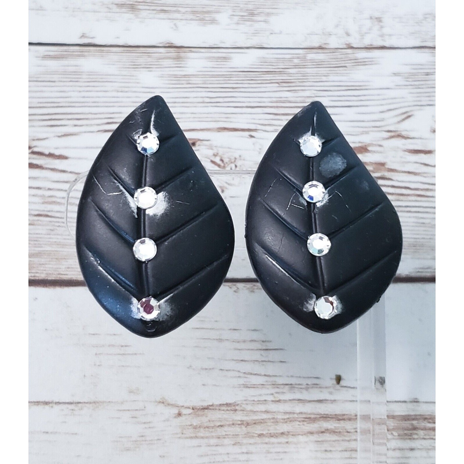 Vintage Jeff Lieb Clip On Earrings – Black – Paint Damage
