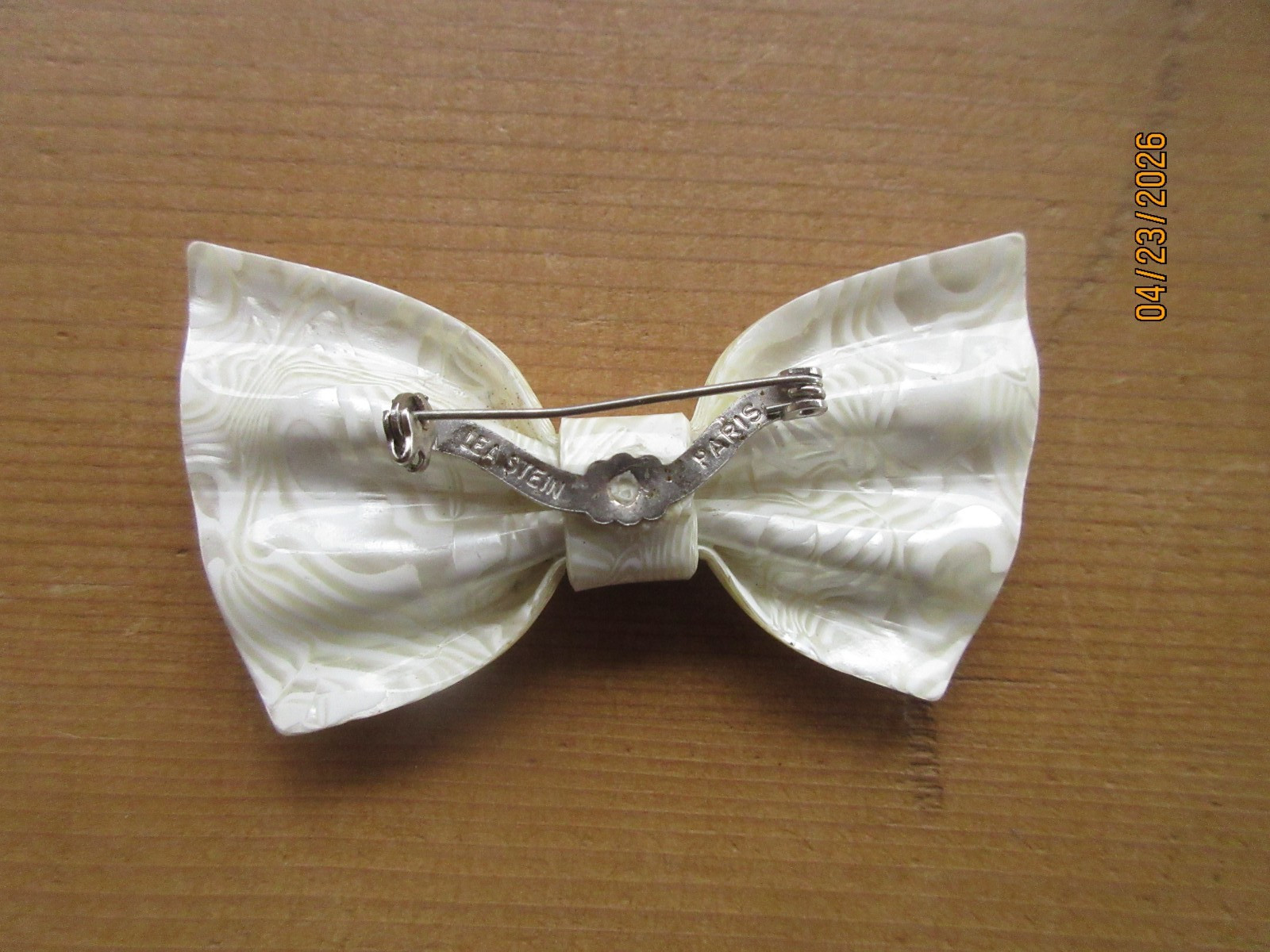 Vintage 1970’s Signed Lea Stein Paris Bow Tie Brooch Cellulose Acetate