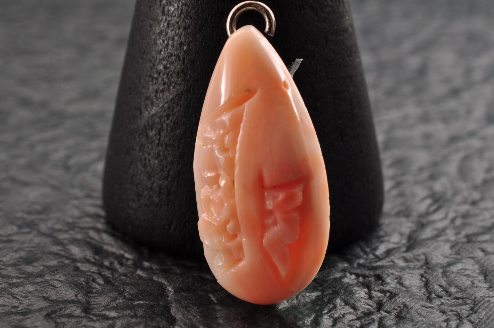 Japan vintage Coral Carved 6 items Pendant (78.0ct) Certificate Japanese motif.