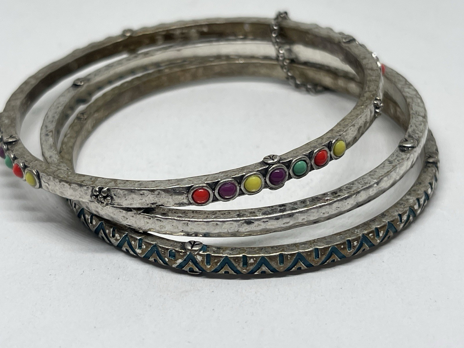 Lucky Brand 3 Silver Tone Bangles Set Etched Jeweled Hammered Bracelets Charm