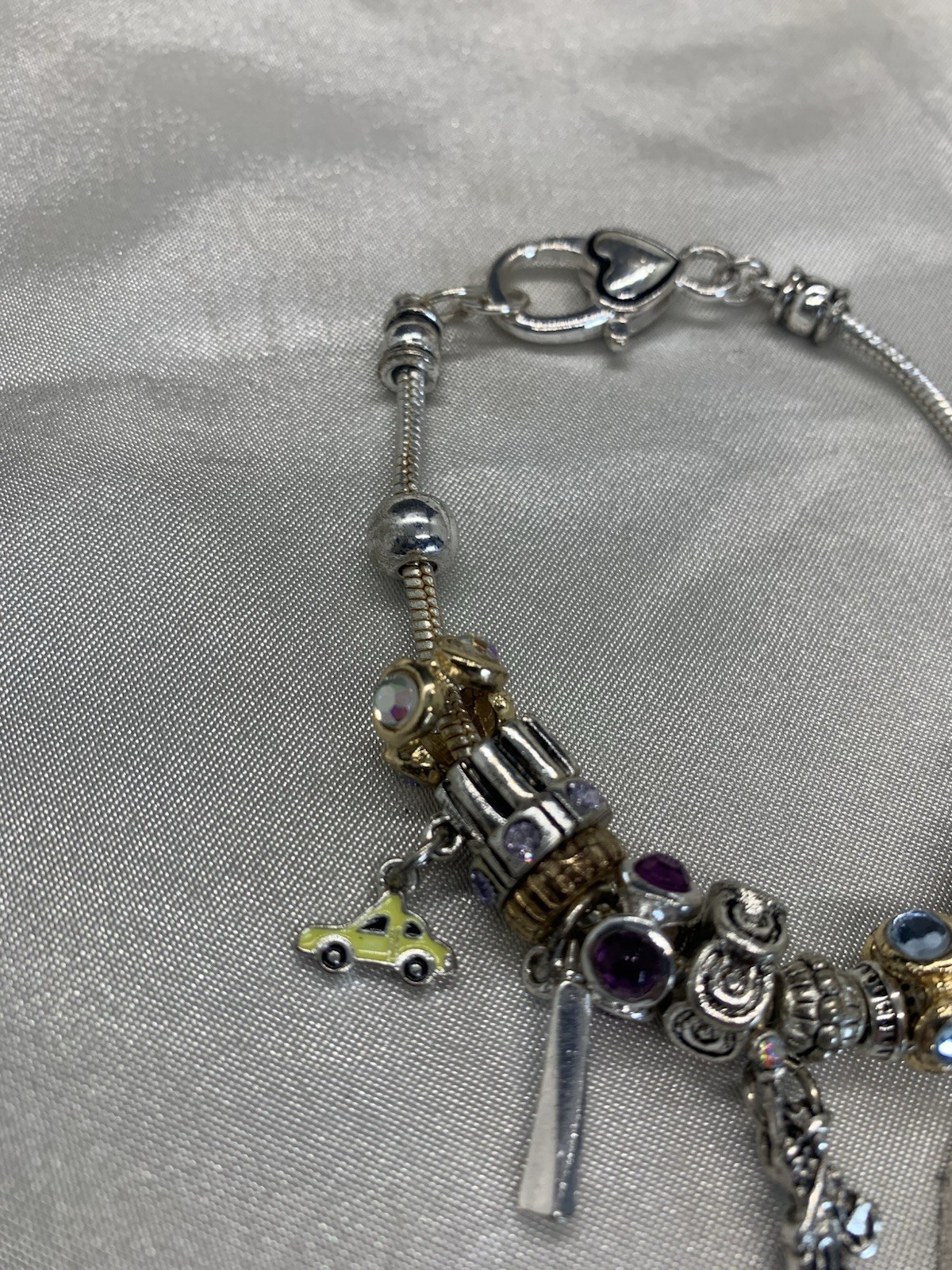 New York Icon Silver Tone Heart Clasp Snake Chain Rhinestone Charm Bracelet