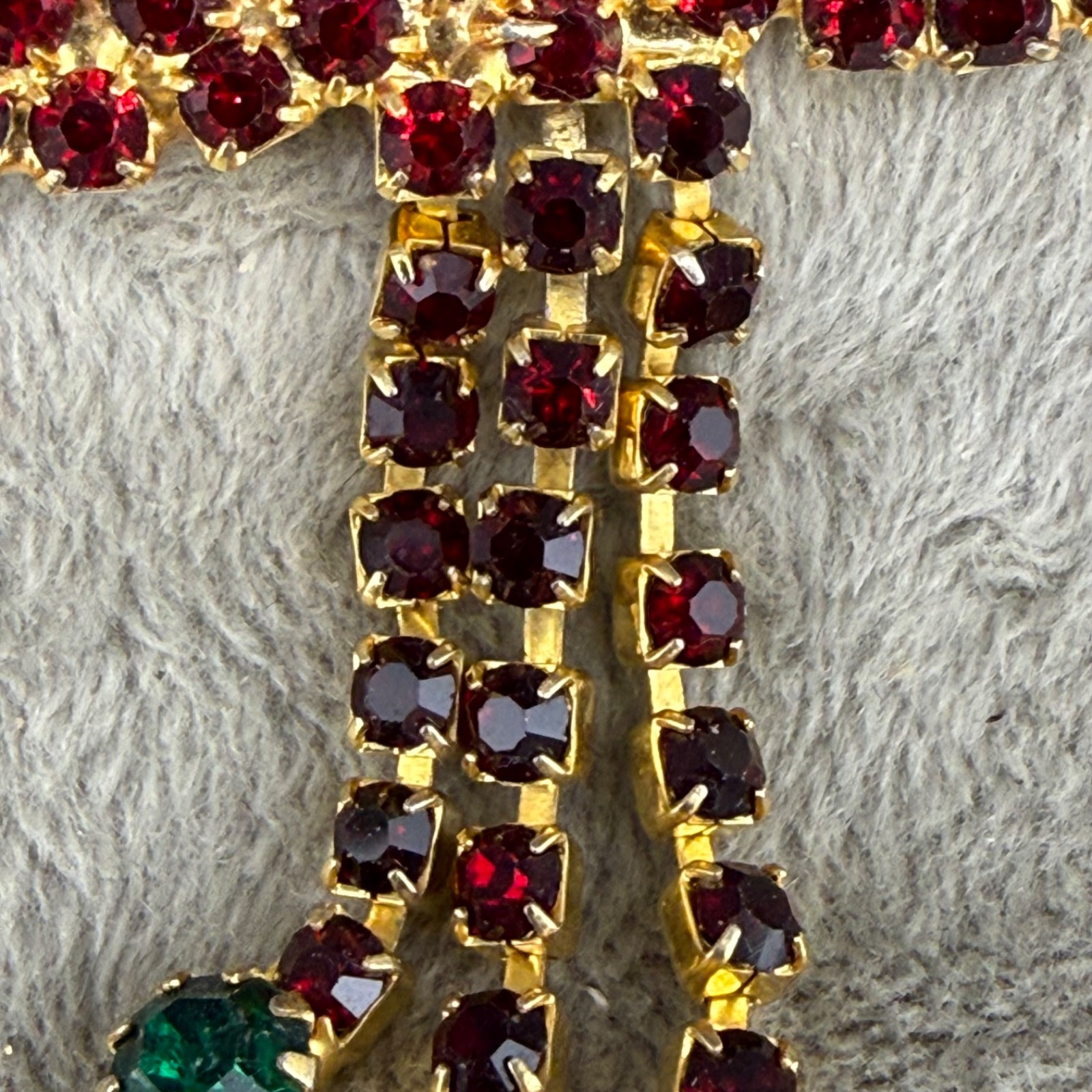 Vintage Rhinestone Bow Brooch Gold Tone Red Green Christmas