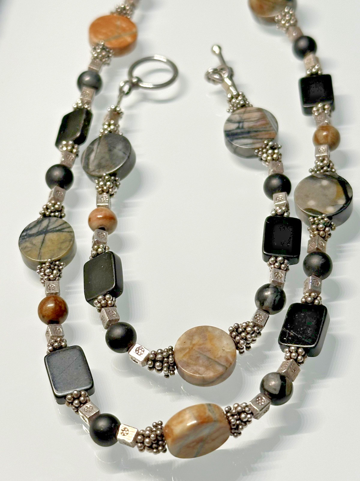 VINTAGE ASSORTED STONE SILVER TONE SET: 16″ NECKLACE & 7.75″ BRACELET I36