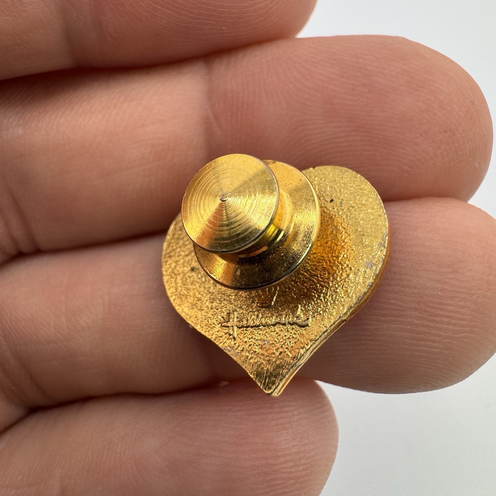 1980’s Vintage Hallmark Metal Brooch Red & Gold Heart Pin Valentine’s Day