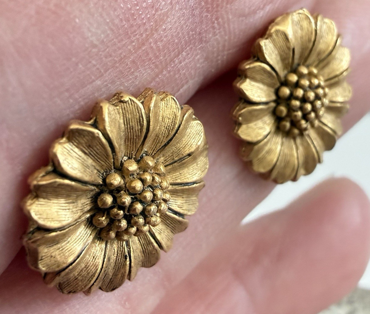 Norwegian Eivind Hillestad Sunflower Stud Earrings Gold Tone Signed © EH Vintage