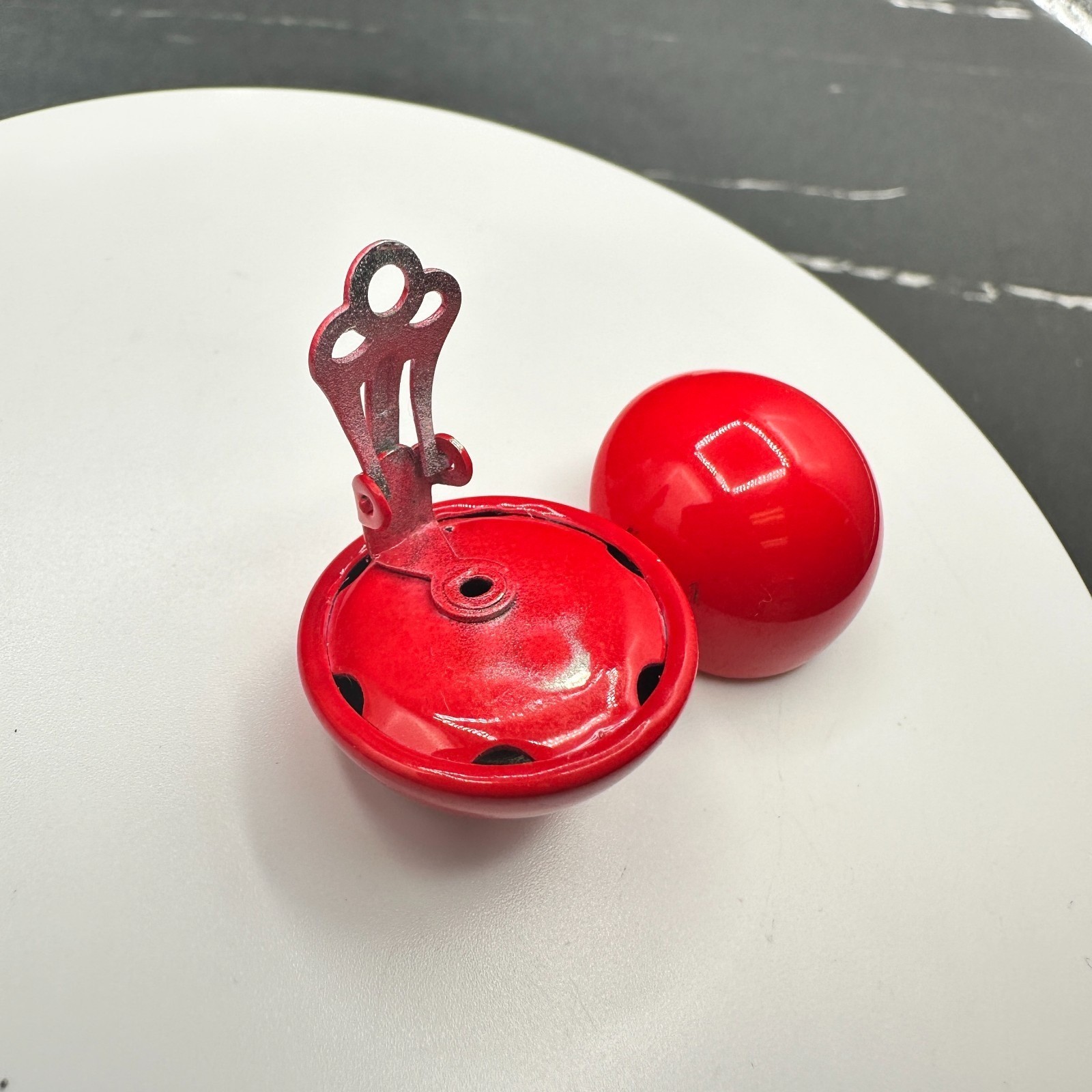 Vintage 90s Red Dome Earrings Boho Retro Women’s Classic Fashion Jewelry