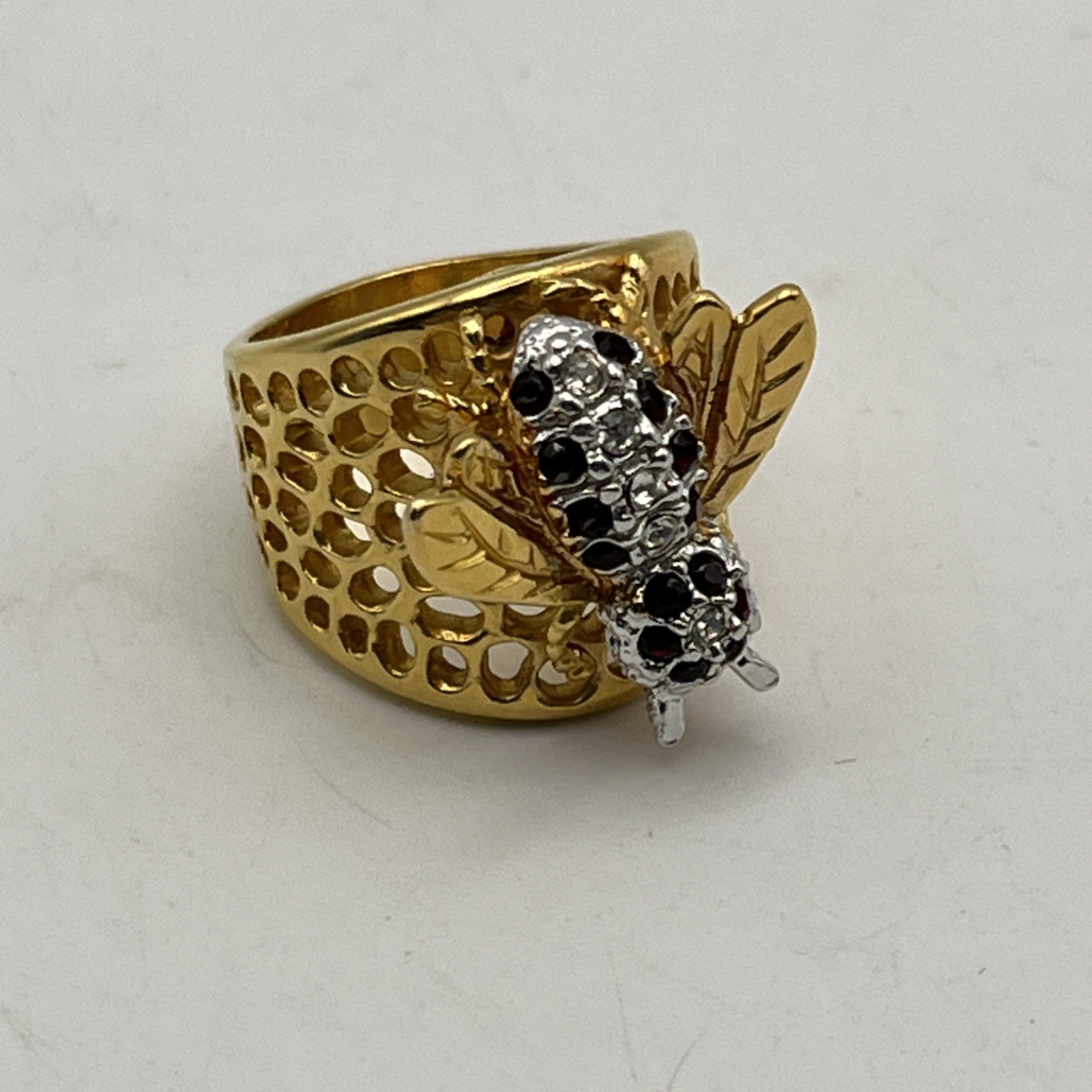 Vintage 70s 18K Heavy GP Bee Ring Honeycomb Lattice Red Clear Rhinestone Size 6