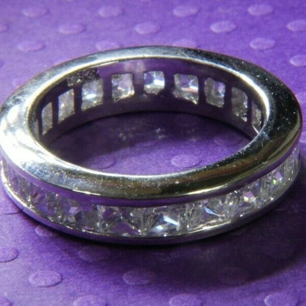White Quartz .925 Sterling Silver 3/16″ Eternity Estate Wedding Band Ring size 6
