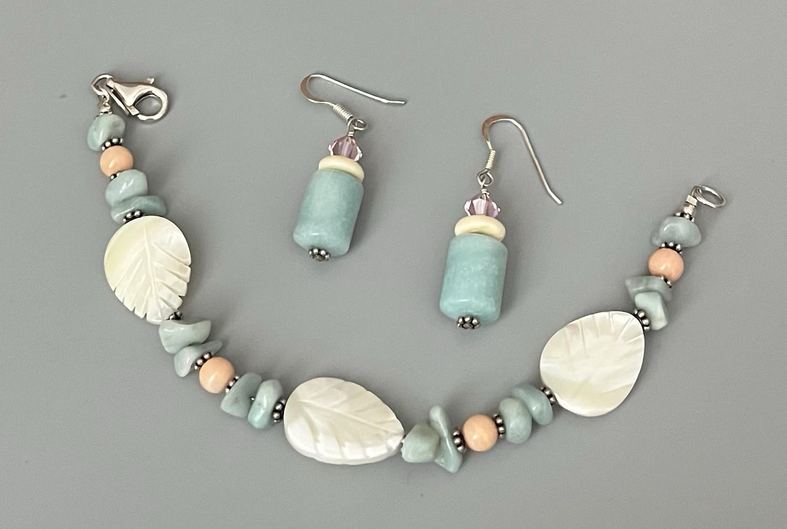 VTG SX 925 Sterling-Carved MOP-Pale Blue-Peach Stone Bracelet Wire Earring Set