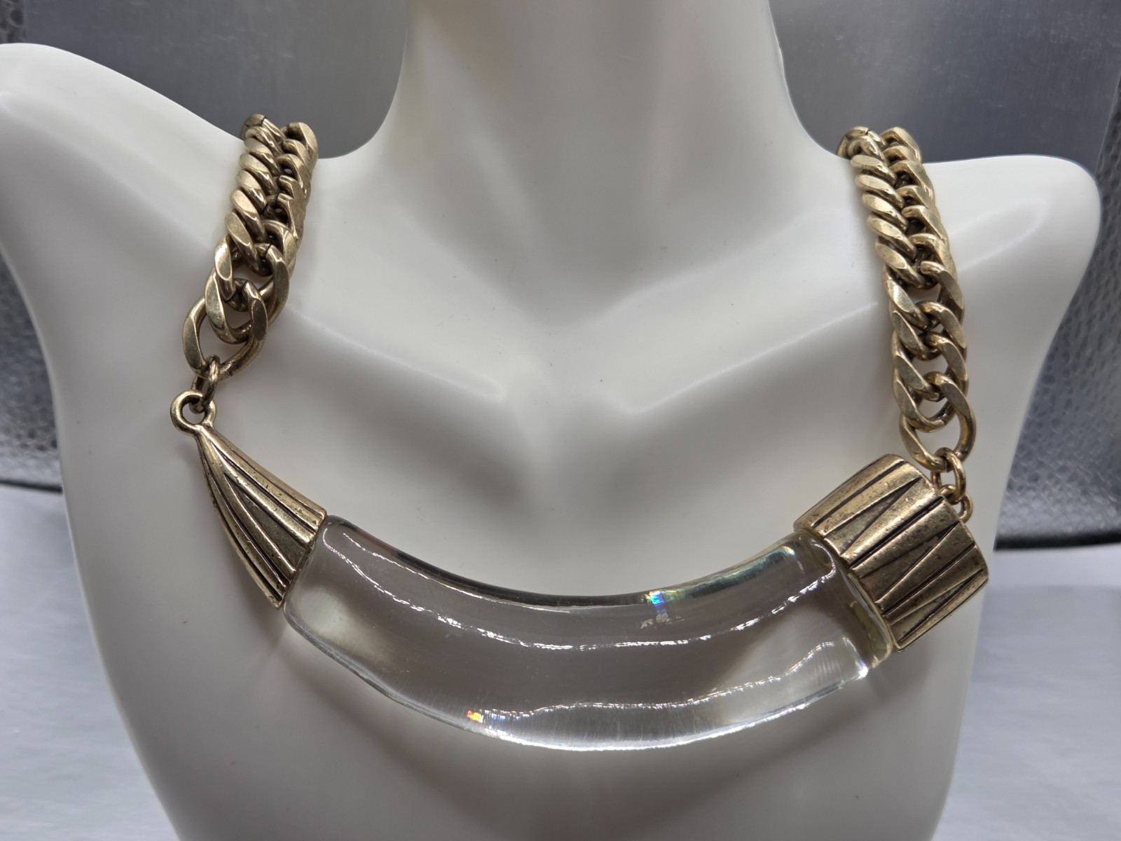 Vintage Jenny Bird Horn Clear Lucite Gold tone Chain Necklace 18″