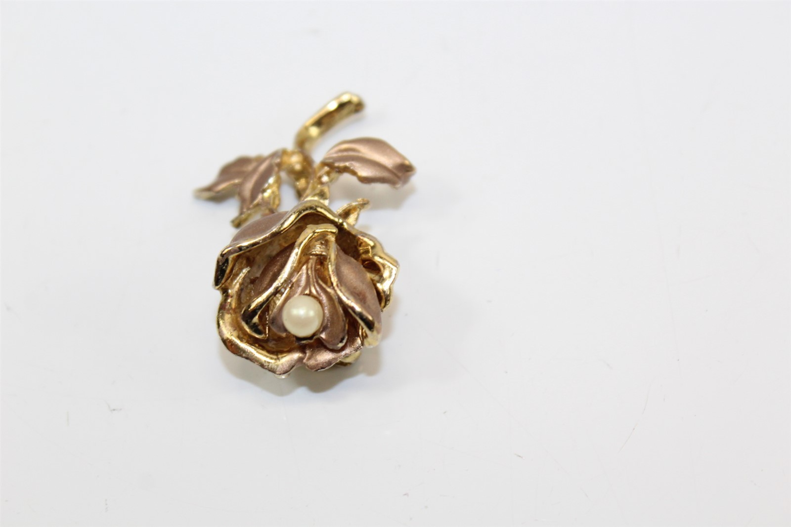 Brooch Gold-Tone Alloy Floral Design With Seed Pearl With Pendant Loop Vintage