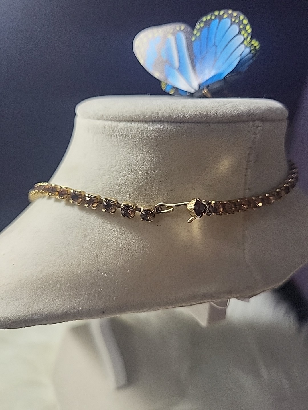 Vintage Unsigned Rhinestone Necklace
