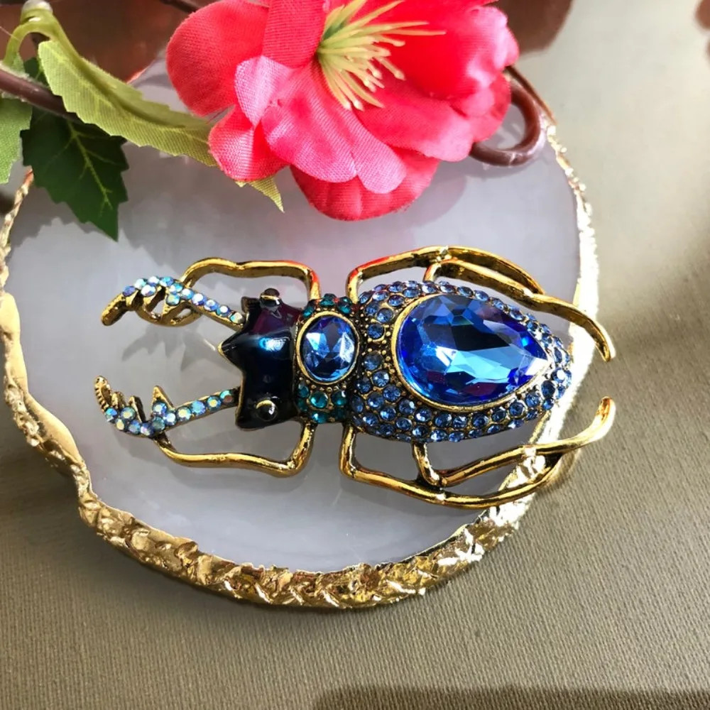 Blue Beetle Insect Brooch Pins Baroque Luxury Simulation Beautiful Jewelry