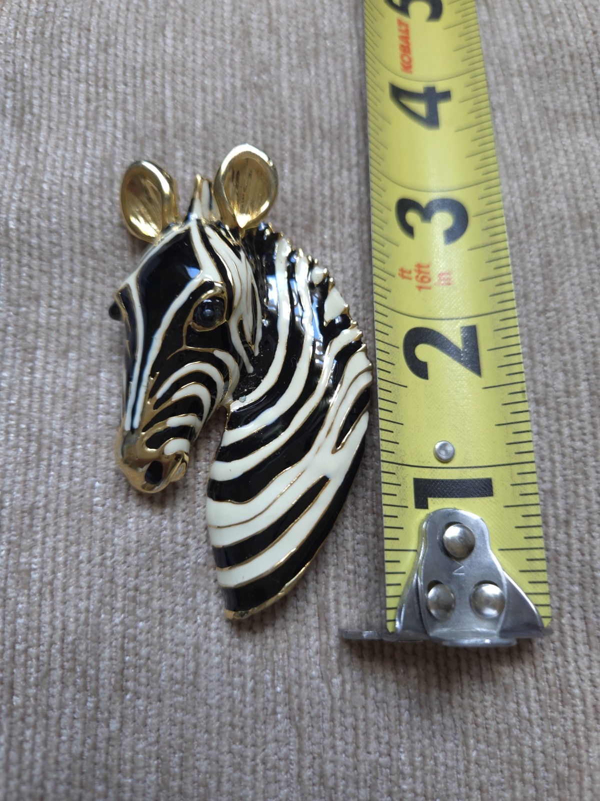 Vtg Zebra Head Brooch/Pendant Gold Tone w/ Black Enameled Stripes