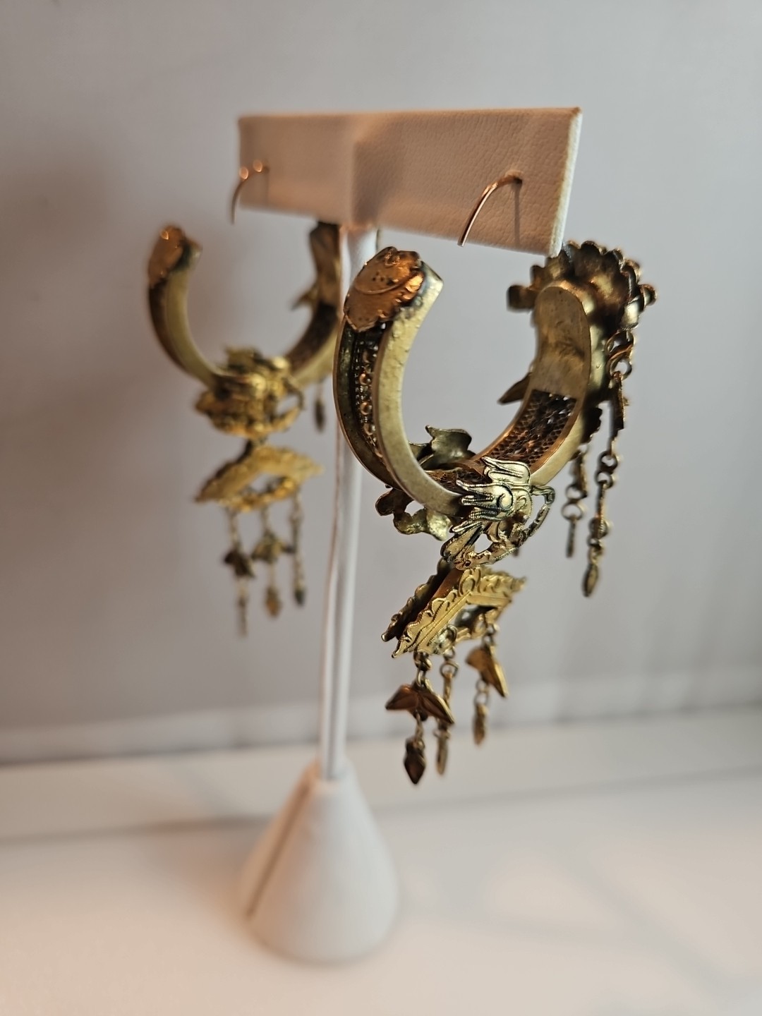 Vintage DESIGNER Signed Baroque Curled Gilt Leaf FRENCH EARRINGS – GORGEOUS Help