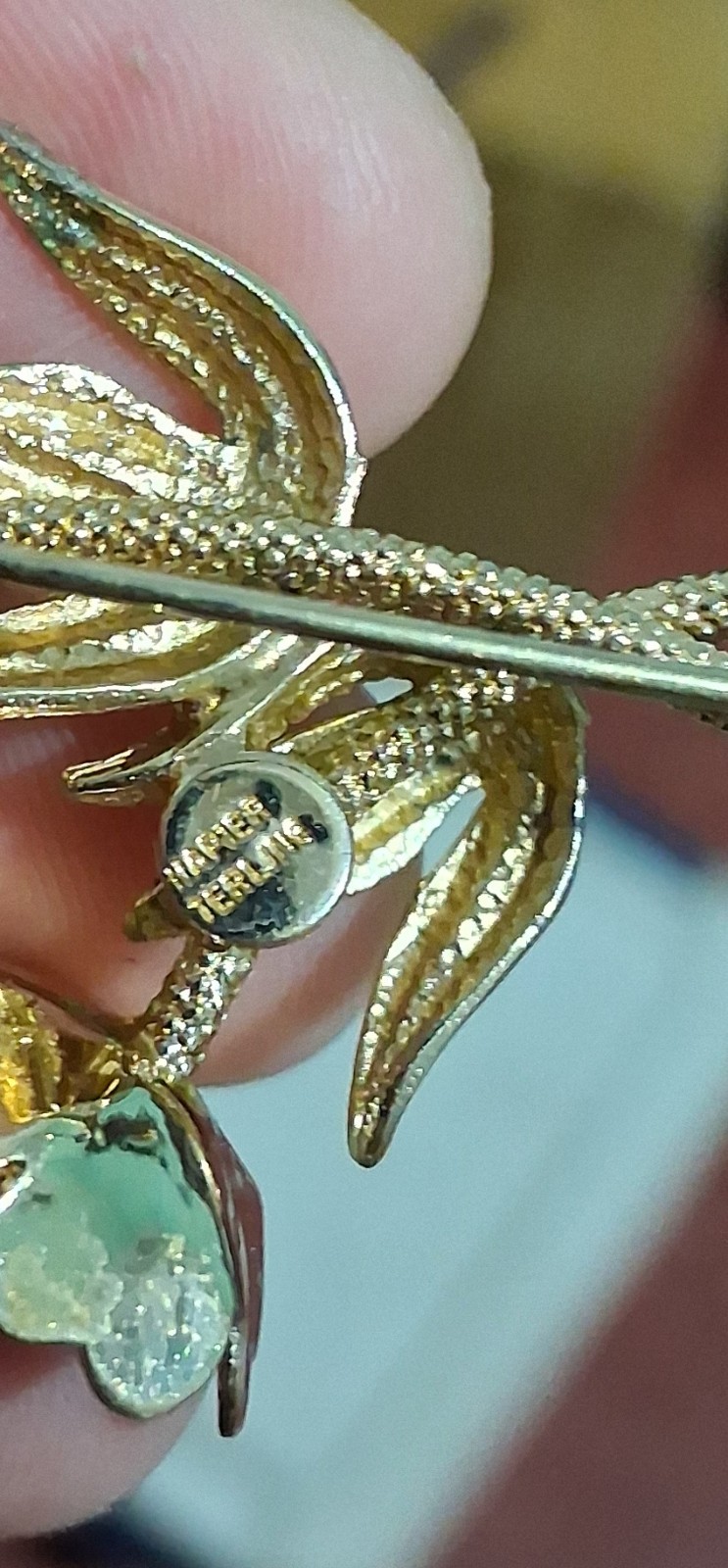 Harper sterling Signed Gold Flower Brooch Pin for Women, Flowers & Plants Theme