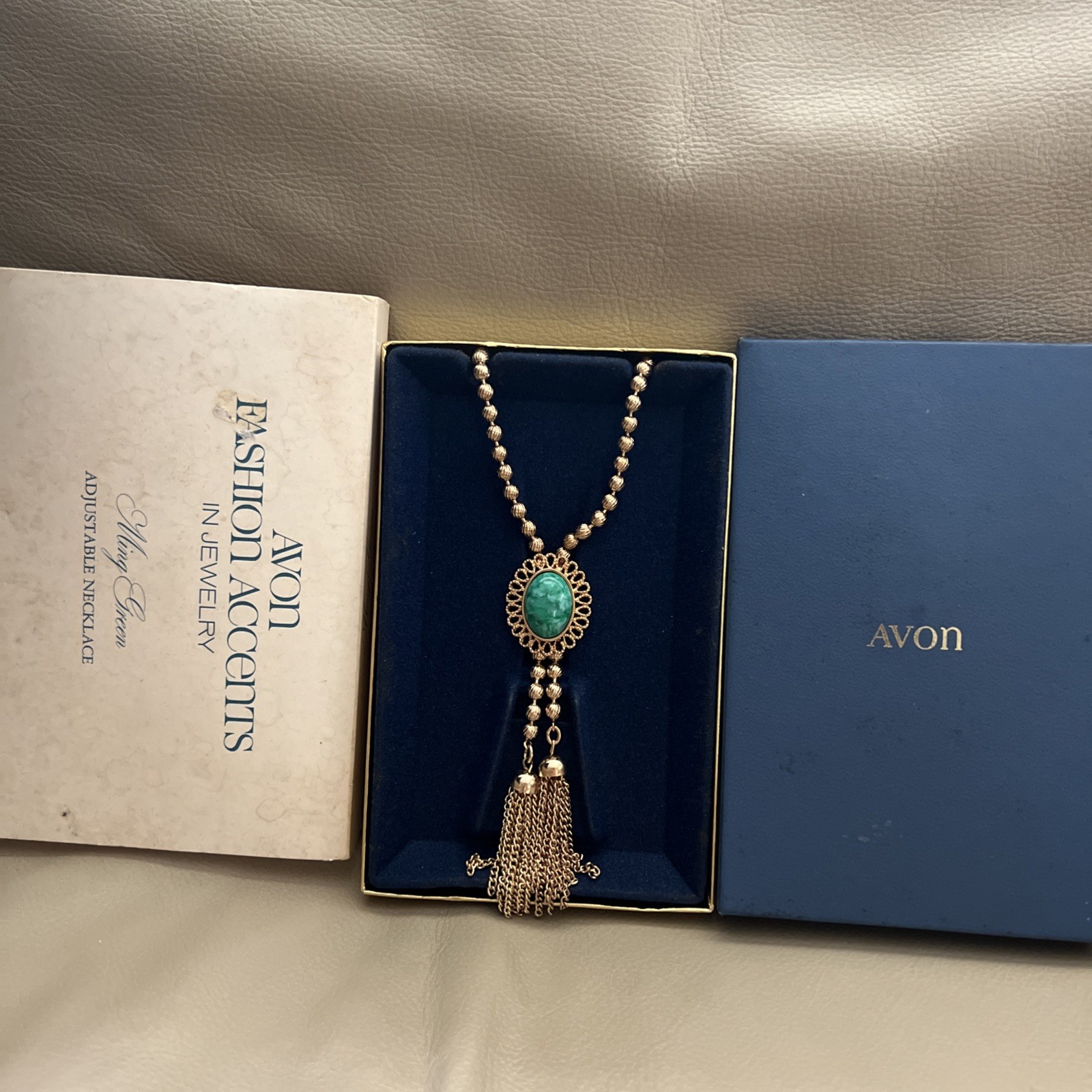Vtg 1973 AVON Signed Gold Tone Ball Chain Lariat Green Slide Tassel 40″ Necklace