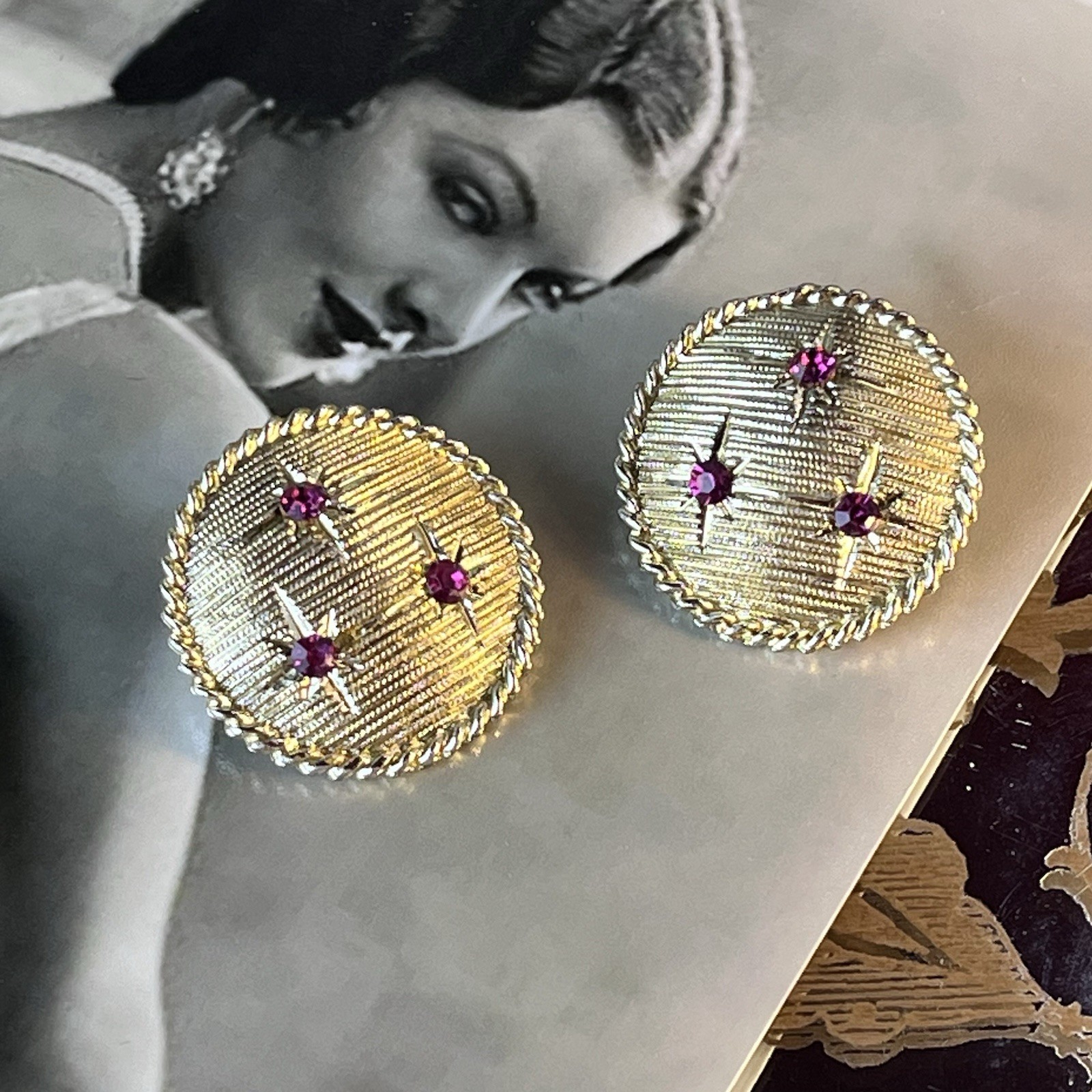 Vintage Gold Tone Purple Rhinestone Clip On Earrings – Textured – Round – 1”