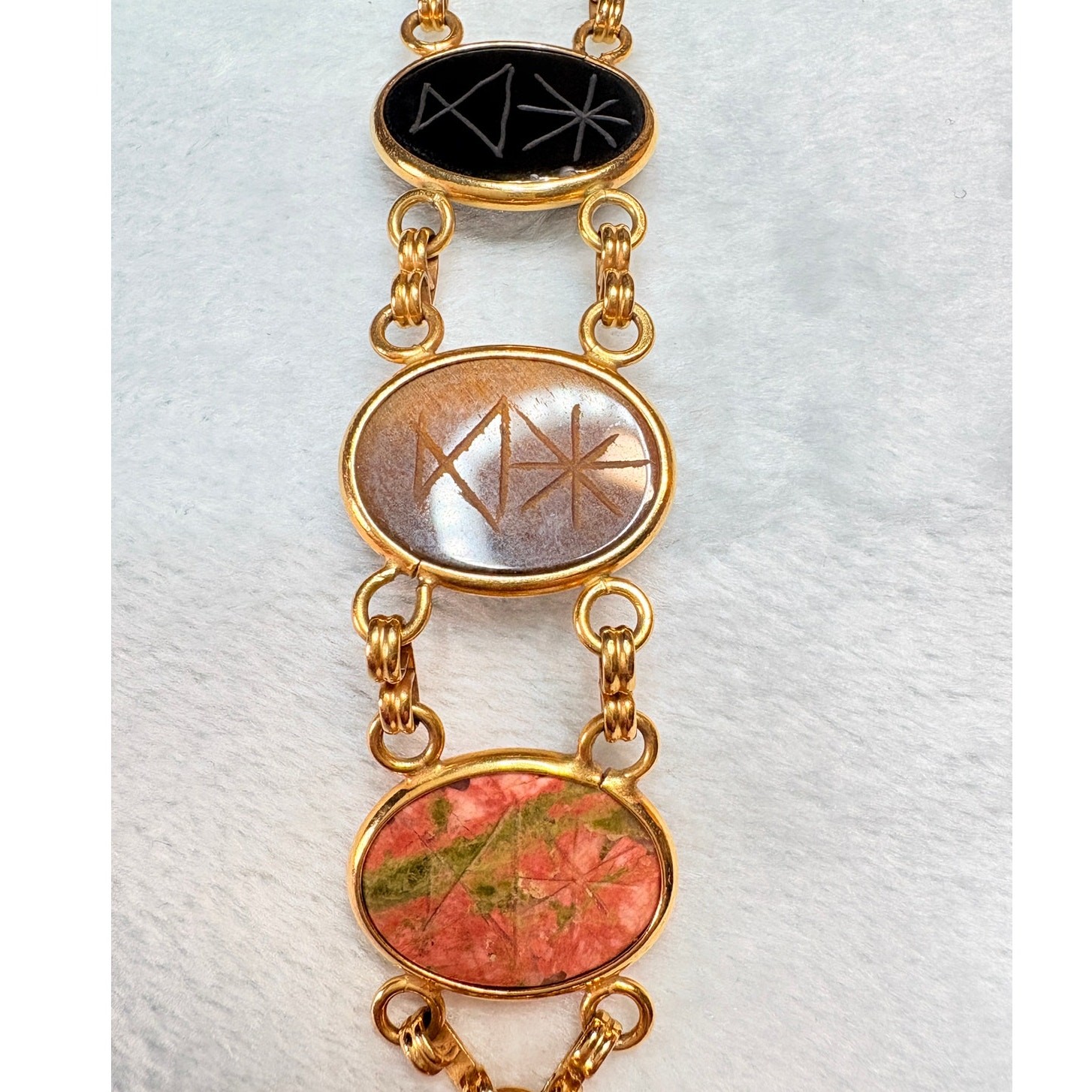 Vintage Hand‑Carved Natural Stone Scarab Bracelet, Egyptian Revival, Collectible